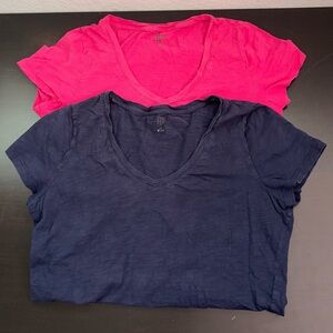 Tommy Hilfiger 2 T-Shirt Set - V-Neck, Short Sleeve - Pink & Navy Blue - Medium